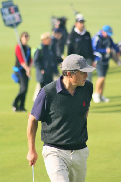 Hugh Grant on the 18th, Old Course, Dunhill Links